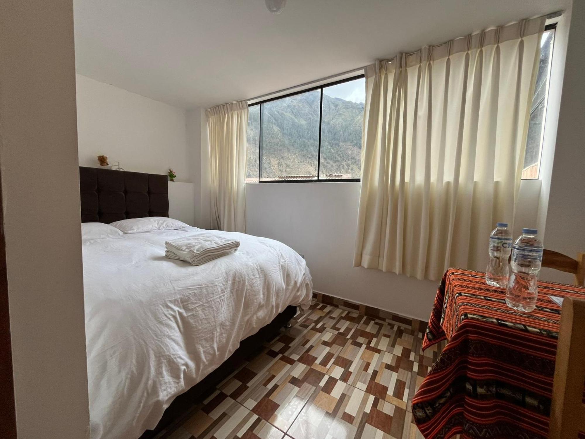 Hostal Apu Qhawarina Ollantaytambo Εξωτερικό φωτογραφία