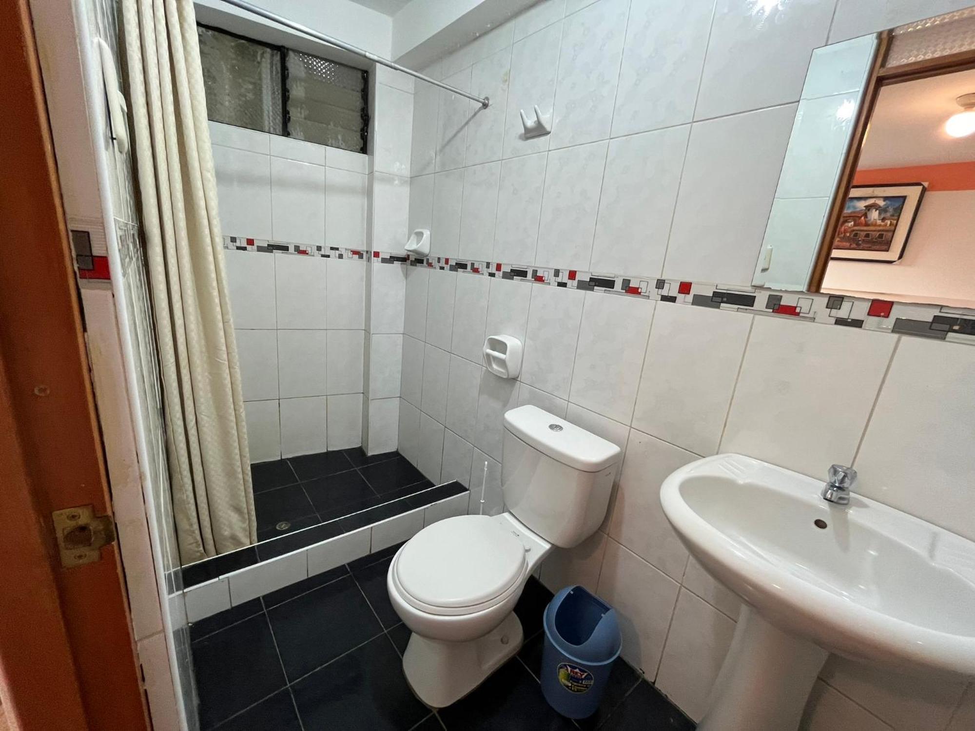 Hostal Apu Qhawarina Ollantaytambo Εξωτερικό φωτογραφία