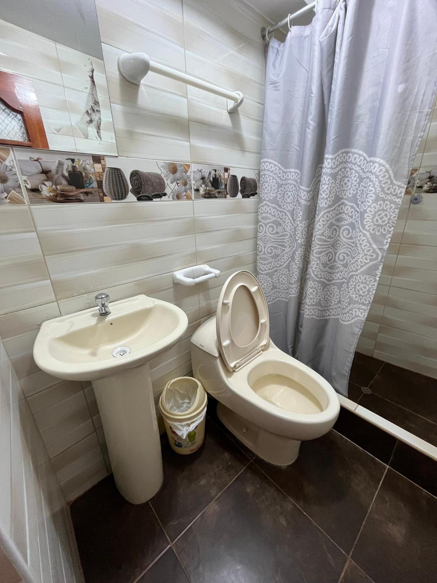 Hostal Apu Qhawarina Ollantaytambo Εξωτερικό φωτογραφία